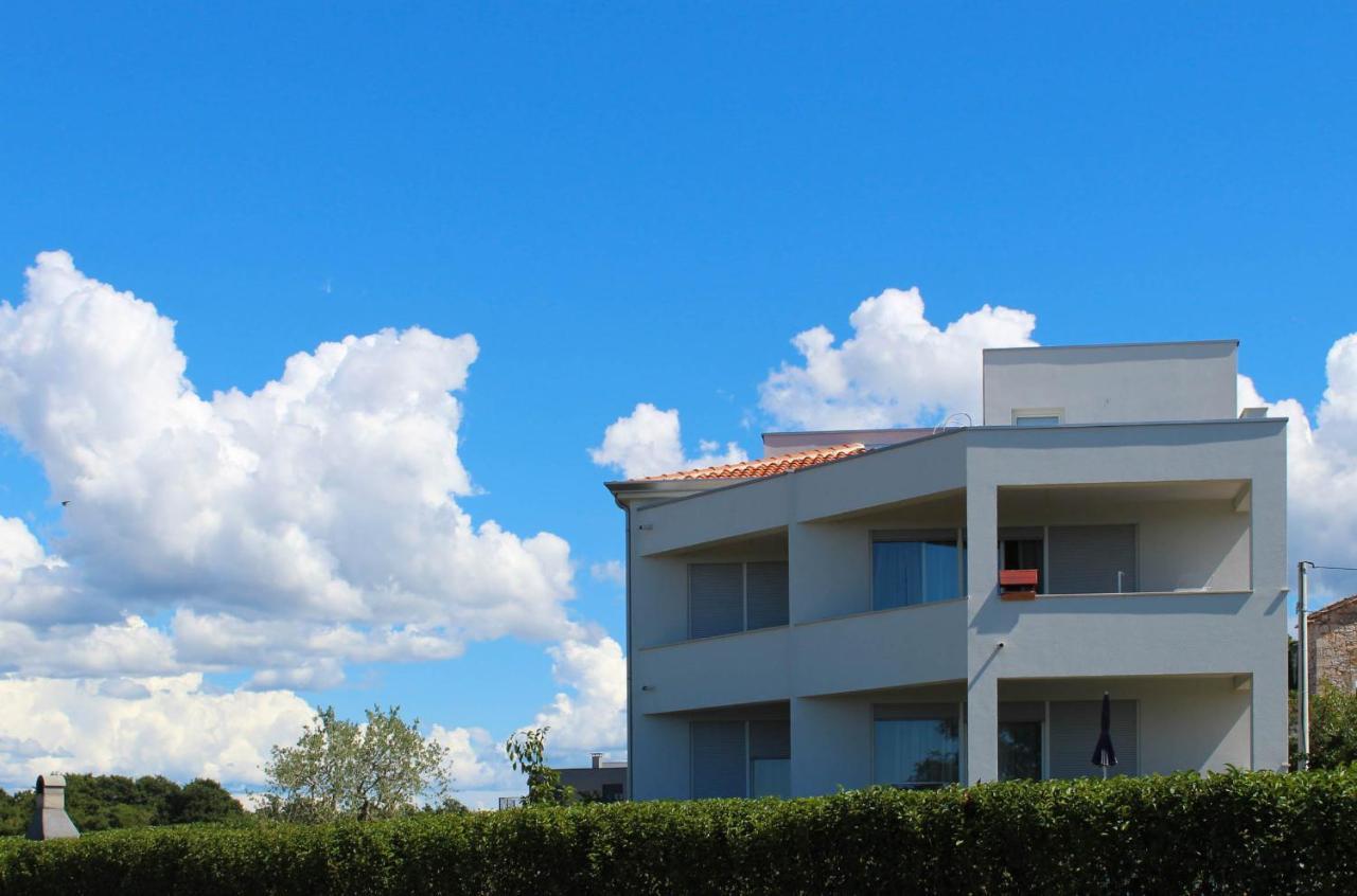 Apartment Fiorella Poreč Dış mekan fotoğraf